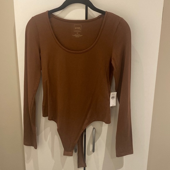Banana Republic *NEW* Brown bodysuit - Picture 1 of 3
